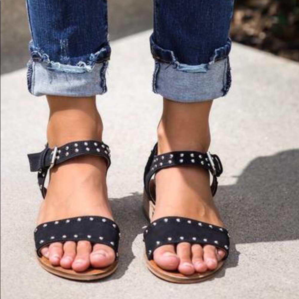 NWT Studded Heeled Sandals - Picture 4 of 5